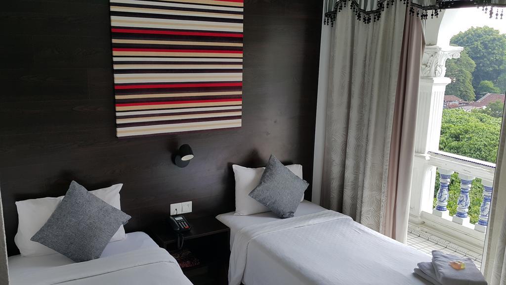 Dynasty Inn Kota Bharu Buitenkant foto
