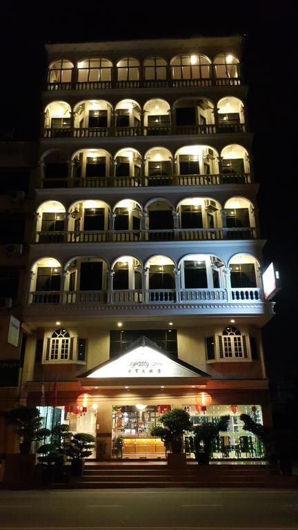 Dynasty Inn Kota Bharu Buitenkant foto